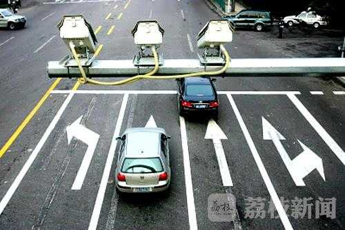 ���Ӿ�����ϵ��